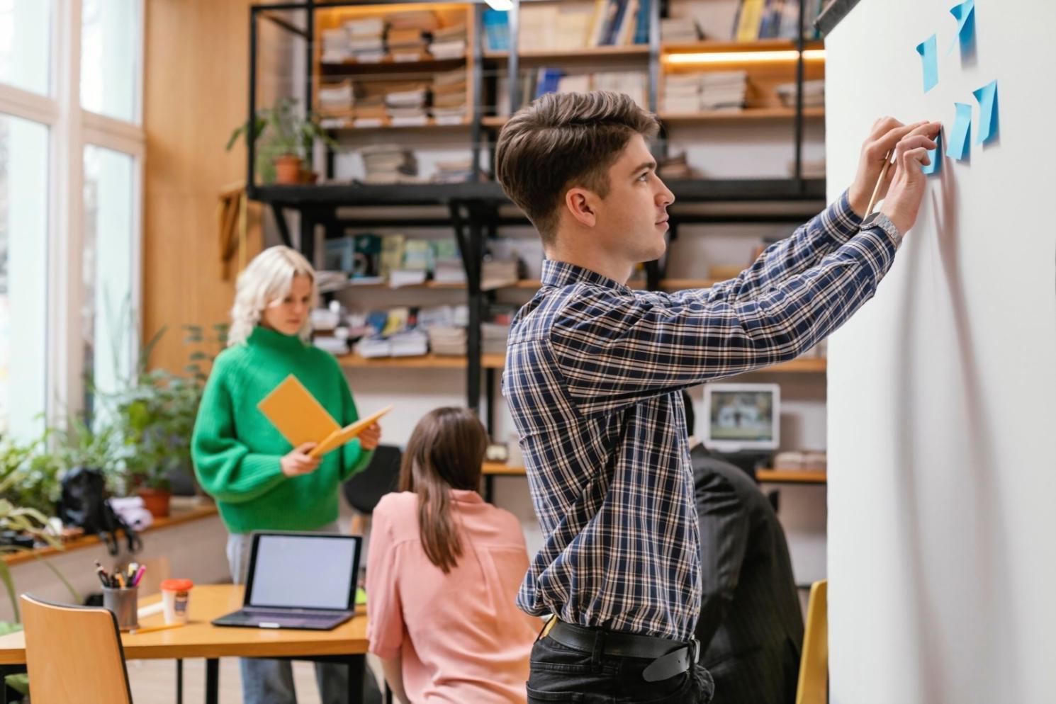 Online-Lernumgebung mit interaktiven Modulen