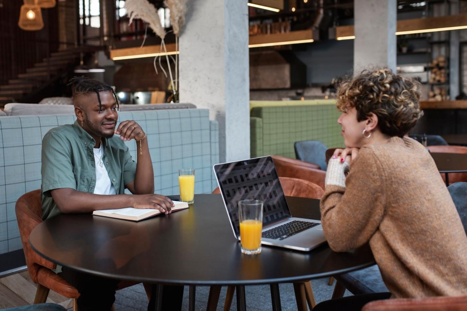 Rollenspiel-Szenario zur Vertragsverhandlung